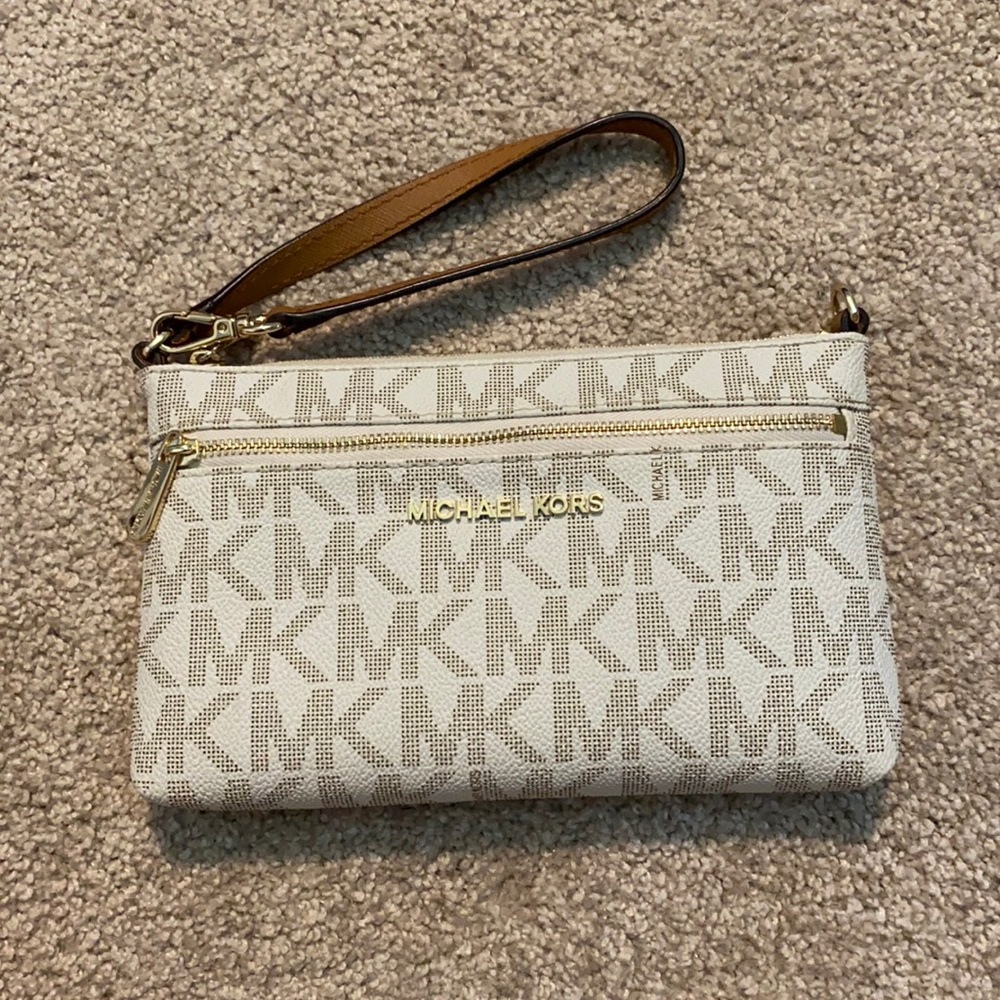 Michael kors wallet